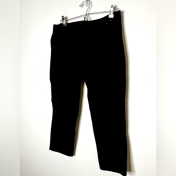 GAP Fit Women’s Black Capri Large - Picture 4 of 6